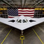 Americký letoun B-21 má představovat novou generaci bombardérů, která má být hlavně odstrašením pro Čínu a Rusko