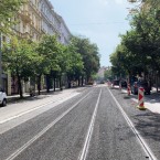 Vinohradská ulice už je kompletně otevřena, ale stále čeká na pořádnou rekonstrukci