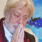 Podle některých informací měl spolupracovat jako informátor StB, soud ho obvinění zprostil