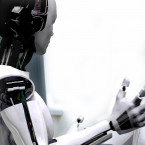 Robot se umí vyhnout překážkám