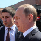 Vladimir Putin považuje invazi do Československa jako chybu, o vpádu na Ukrajinu se raději taktně nezmínil