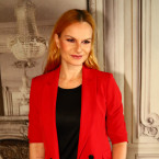 Iva Pazderková vystoupila v roce 2018 jako host Pražského výběru, který byl vybrán jako předkapela na koncertu The Rolling Stones