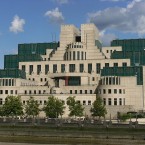 MI5 a MI6 varují vládu ve vztahu k Číně