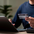 Rychlá dohoda, transparentní přístup a krátká smlouva: online půjčka od SOScreditu