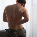 Od bolesti zad si lze ulevit pravidelným protahováním