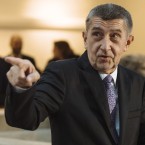 Premiér Andrej Babiš sliboval na jižní Moravě, zdecimované tornádem, rychlou pomoc. Tu zatím suplují neziskovky