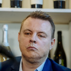 Jindřich Rajchl je dle námi osloveného politologa Jana Charváta nebezpečný manipulátor