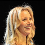 Herečka Lisa Kudrow - představitelka ztřeštěné Phoebe Buffay ze seriálu Přátelé. Nebyla to ale její jediná filmová ani televizní role