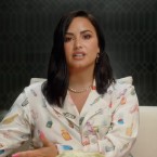 Zpěvačka Demi Lovatová se otevřeně vrací k šíleným traumatům minulosti v dokumentu Demi Lovato: Dancing with the devil