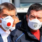 Pánové Babiš s Hamáčkem se opravdu hledali, až se našli...