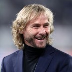 Pavel Nedvěd je i dnes spokojený, svědčí mu mimo jiné také vztah s Darou Rolins