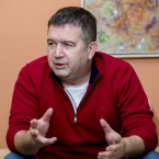 Jan Hamáček potápí ČSSD ke dnu. Co mohl ještě stihnout vyřešit v Moskvě? 