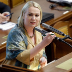 Jana Černochová chce, aby výbor pro obranu vládě doporučil další jasné kroky