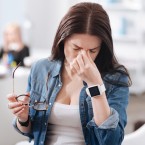 S bolestí hlavy vám může pomoci mimo jiné i jednoduché dechové cvičení