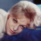 Kim Novak měla český původ a byla opravdu půvabná žena. Její život byl však jeden velký kolotoč. Kromě toho jí osud nedopřál mít děti