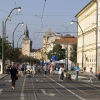 Smetanovo nábřeží bez lidí je něčím úplně jiným
