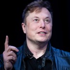 Elon Musk jde na charitu chytře. Když už něco daruje, skončí peníze opět u něj