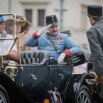 Rekonstrukce atentátu na Ferdinanda d´Este na plzeňském náměstí Republiky