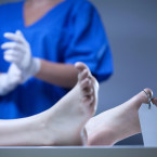 Procesy v mrtvém těle se odehrávají podle téměř totožného vzorce