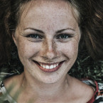 Trápí vás pihy? Řešení je buď moderní, nebo i přírodní