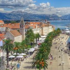 Jestli vás vyjde pivo na stejnou cenu třeba zde v Trogiru anebo na ostrově Hvar či v Zadaru, vám neslíbíme. Ale levnější než v Praze na Staroměstském náměstí zřejmě nebude