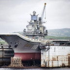 Letadlová loď Admiral Kuzněcov tráví většinu své služby na opravách v doku, má tam zůstat nejméně další dva roky