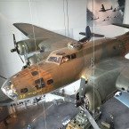 Jeden z amerických bombardérů ztracených v Grónsku je dnes vystavován v muzeu