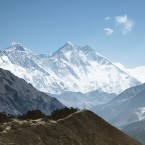 Mount Everest odhaluje těla mrtvých horolezců