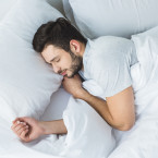 Vojenská metoda vám pomůže usnout do dvou minut, za noc toho pak stihnete opravdu hodně „projít“