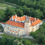 Zámek v Brandýse nad Labem byl svědkem lásek i záletů Rudolfa II. Ten pro svoje milostné avantýry neváhal ani zbudovat tajnou chodbu