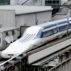Japonsko bylo první zemí na světě, která vybudovala železnici určenou výlučně pro rychlou osobní dopravu