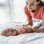 Kojeneckou masáží můžete mimo jiné i podpořit správný růst vaší ratolesti