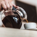Kofein je zřejmě nejrozšířenější stimulant na světě, tím pádem i nejrozšířenější drogou