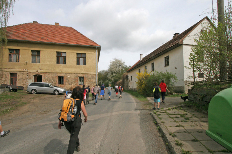 Hledm pan Horkovou, kter dne 7.5.2014 v prodejn ALBERT na Zbraslavi Cel lnek vetn popisu utonulho mue, jeho obleen a osobnch vc zde: Ztrty a nlezy - grdom.online