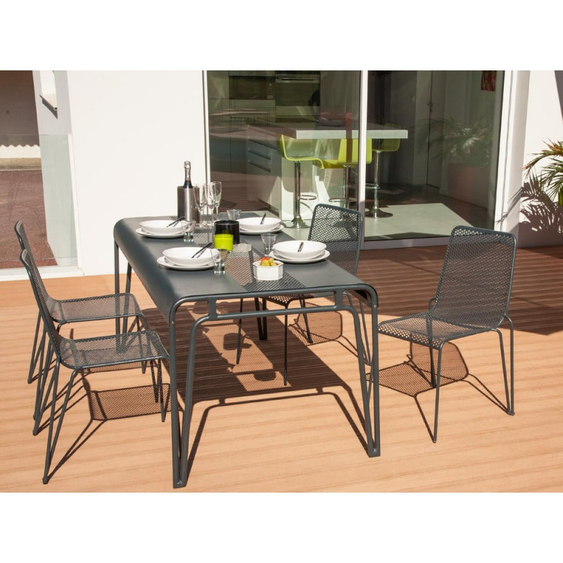 leto na balkone vytvorte si misto na vecerni posezeni ctidoma cz